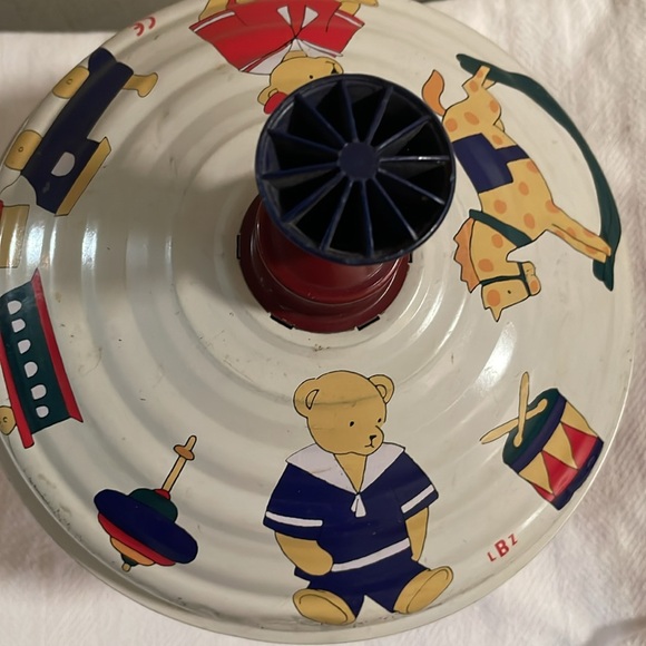 Children's Toy Spinning Top - Picture 3 of 6